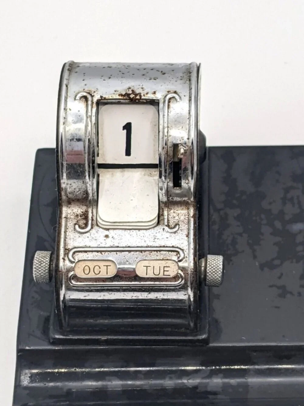 Vintage Perpetual Calendar Pen Holder Office Desk Top Black 6